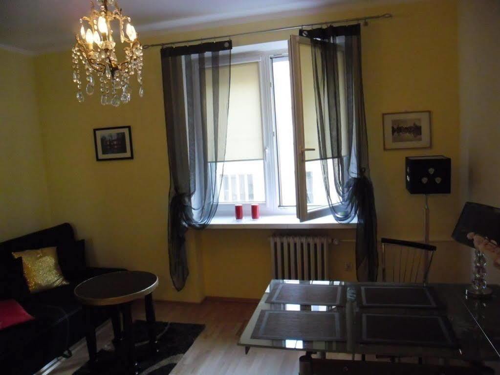 Klimatyczna Kawalerka W Centrum Warszawy Varsovie Extérieur photo