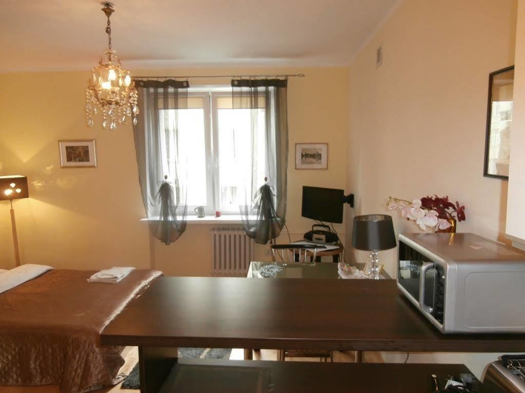 Klimatyczna Kawalerka W Centrum Warszawy Varsovie Extérieur photo